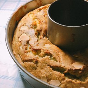 آموزش پخت کیک ساده در هواپز